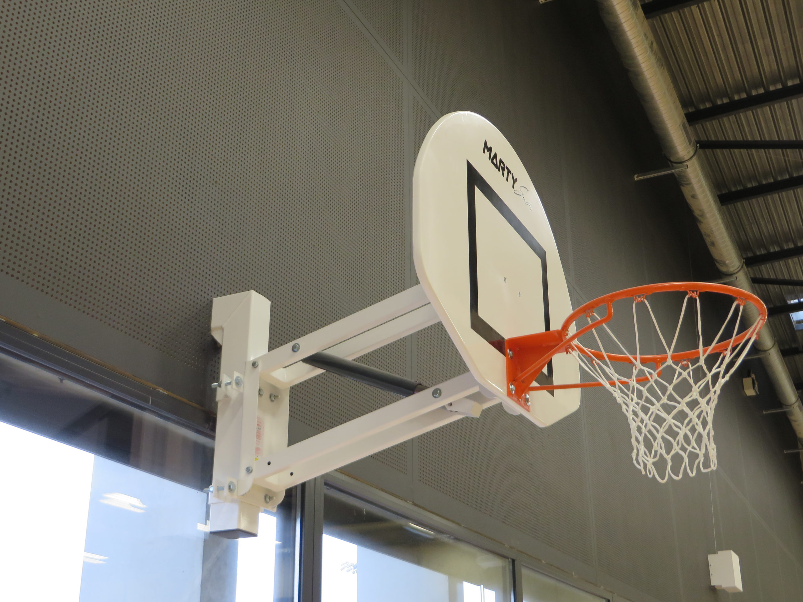 But de Basket mural Sporti à hauteur réglable demi-lune (l'unité)