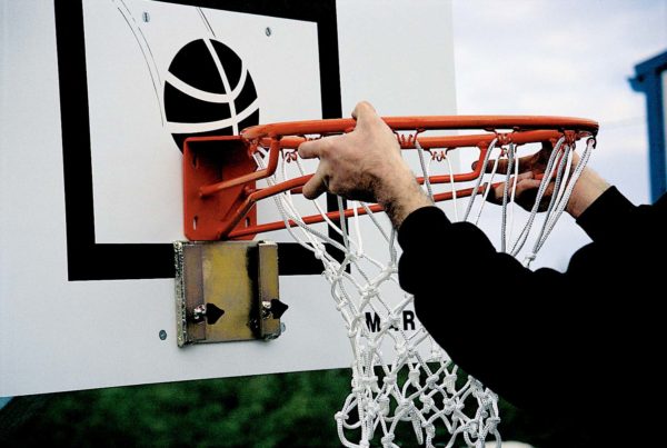 Platine pour cercle basket