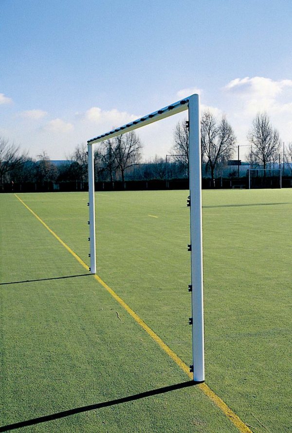 Buts foot aluminium 6m00 x 2m10 minimes