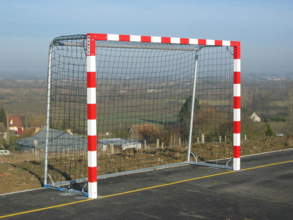 Buts hand competition exterieur renforce a fourreaux