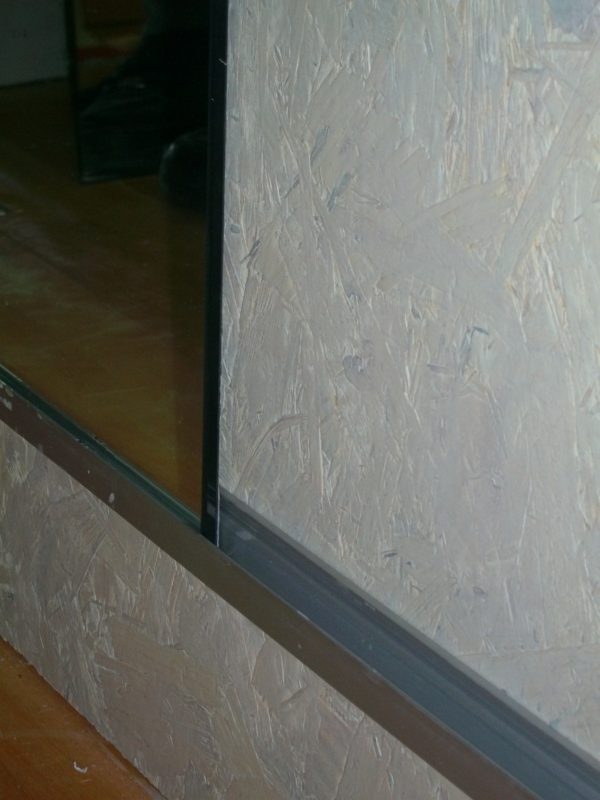 Coulisse basse fixation miroir – 6 m