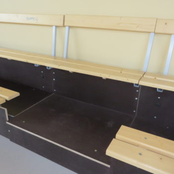 Escalier d&rsquo;acces 2 rangs peint