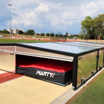 Abri de sautoir Perche intégral – 11m90 x 7m00 – Roues fixes