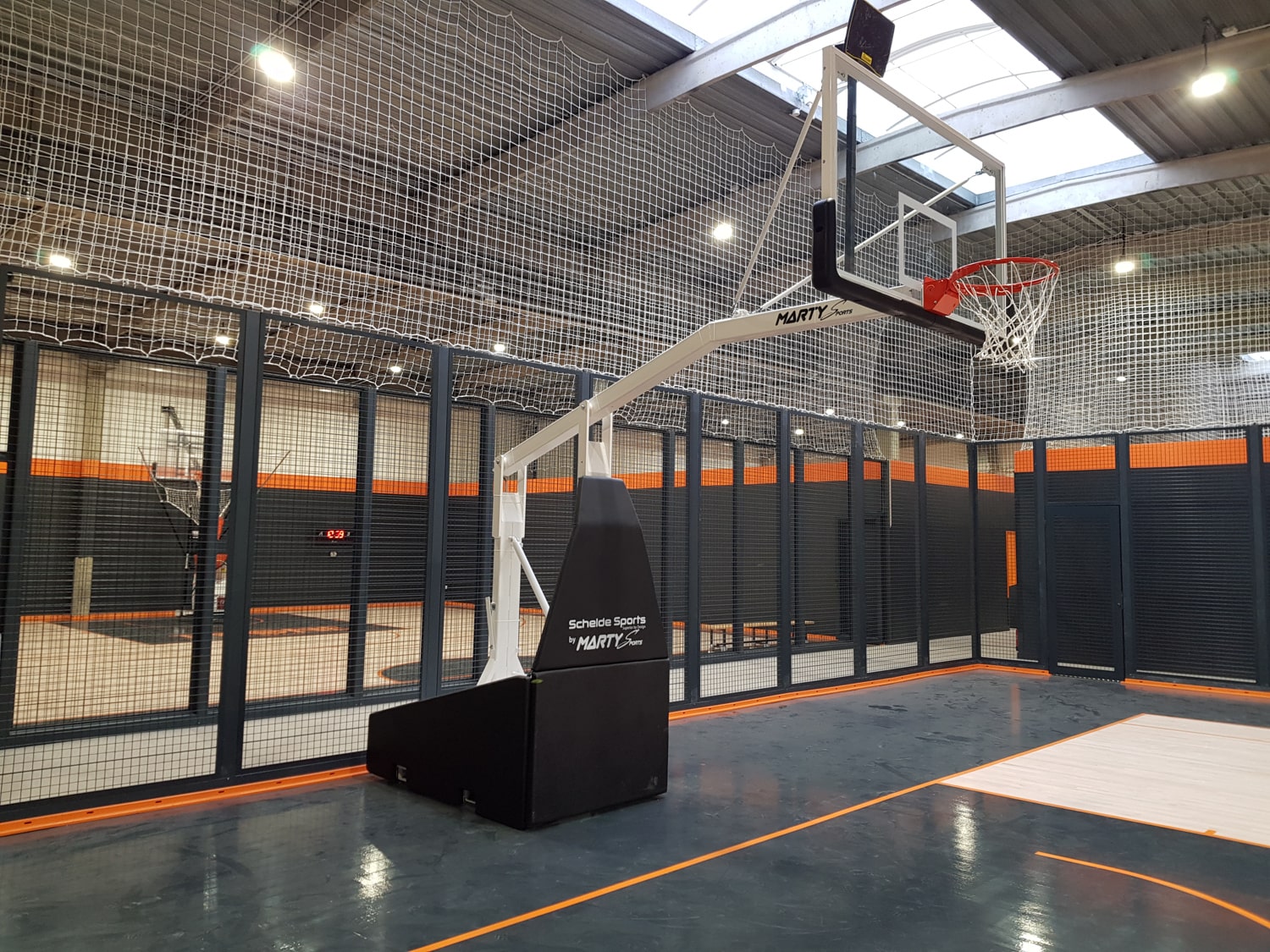 Sam 225 club - Image 2